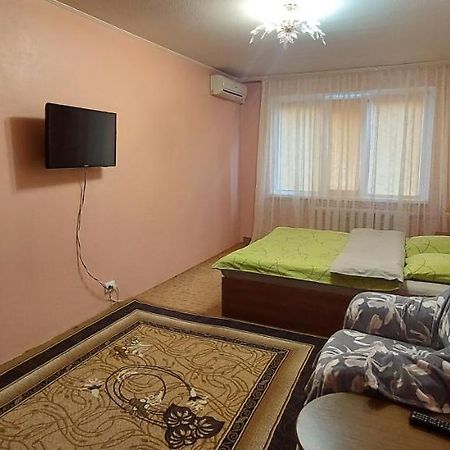Nice Apartment Kiev Exterior foto